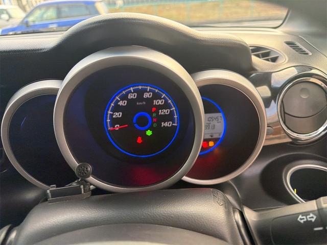 N-BOXカスタム G・Lパッケージ バックカメラ 両側スライド・片側電動 ナビ TV HID スマートキー アイドリングストップ 電動格納ミラー ベンチシート CVT 盗難防止システム ABS ESC CD DVD再生 USB(29枚目)