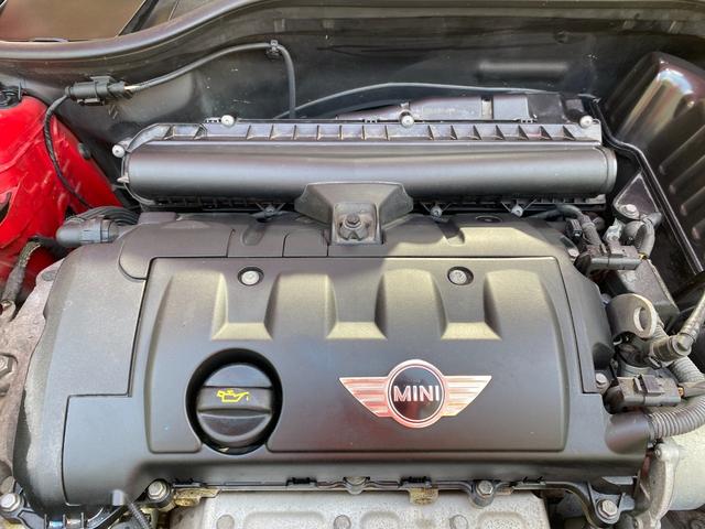 ＭＩＮＩ クーパー　６速ＭＴ　車検付　ドライブレコーダー　ＥＴＣ　バックカメラ　ナビ　ＴＶ　アルミホイール　ＭＴ　盗難防止システム　ＡＢＳ　エアコン　パワーステアリング　パワーウィンドウ　運転席エアバッグ（27枚目）