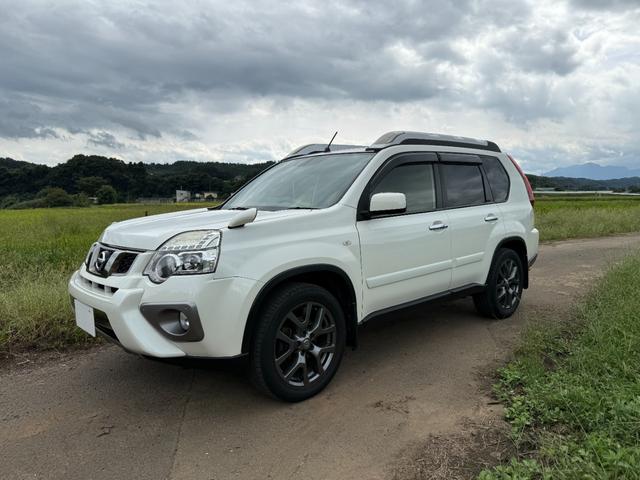 エクストレイル ２０ＧＴ　ブラック　エクストリーマーＸ　ディーゼル　４ＷＤ　ハイパールーフレール付　ＨＩＤヘッドライト　インテリキー　地デジテレビ　Ｂｌｕｅｔｏｏｔｈ　ＥＴＣ（4枚目）