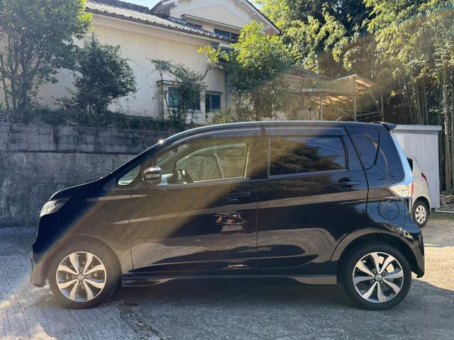 デイズ ハイウェイスター　Ｇターボ　車検Ｒ９年２月　全周囲カメラ　Ｂｌｕｅｔｏｏｔｈオーディオ　ナビ・フルセグＴＶ　純正１５インチアルミホイール　スマートキー　ＡＢＳ　バックカメラ　ＥＴＣ（7枚目）