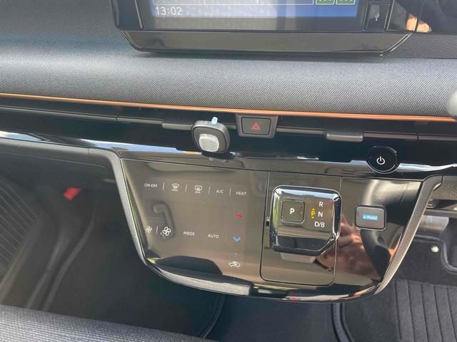 サクラ Ｘ　ドライブレコーダー　バックカメラ　クリアランスソナー　スマートキー　電動格納ミラー　ベンチシート　ＣＶＴ　ＵＳＢ　Ｂｌｕｅｔｏｏｔｈ　エアコン　パワーステアリング　パワーウィンドウ（5枚目）