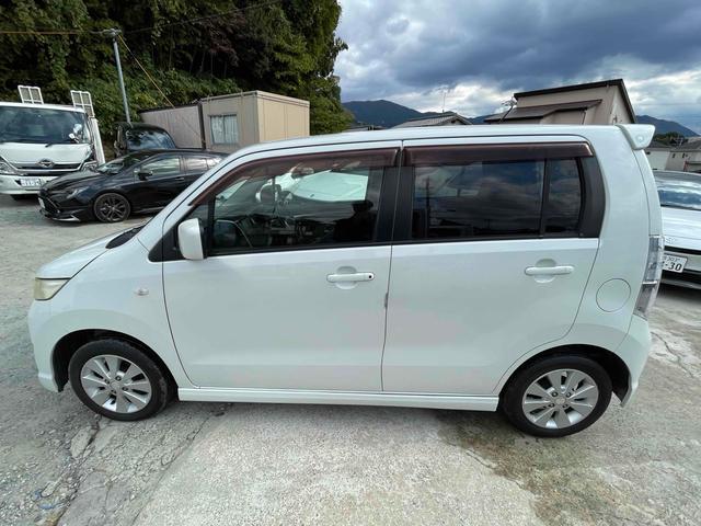 ワゴンＲスティングレー Ｘ　ＥＴＣ　ナビ　ＴＶ　スマートキー　電動格納ミラー　ベンチシート　ＣＶＴ　ＣＤ　Ｂｌｕｅｔｏｏｔｈ　アルミホイール　エアコン　パワーウィンドウ（18枚目）