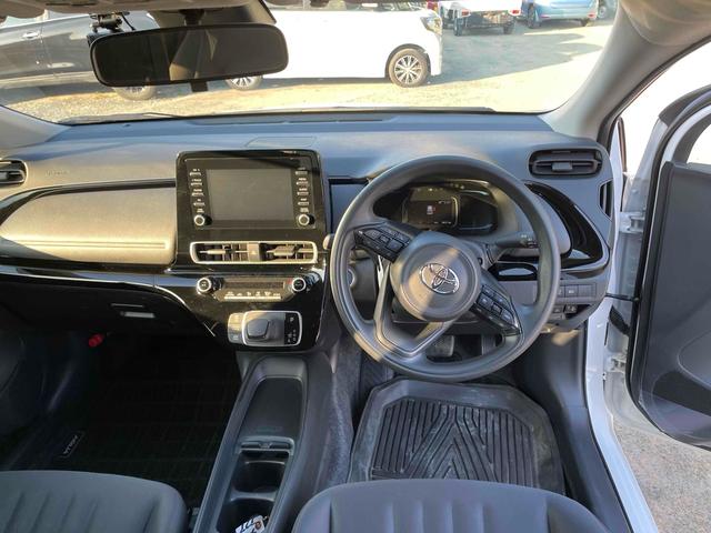 アクア Ｘ　全周囲カメラ　オートクルーズコントロール　レーンアシスト　衝突被害軽減システム　オートマチックハイビーム　ＬＥＤヘッドランプ　スマートキー　電動格納ミラー　１００Ｖ電源　ＣＶＴ　盗難防止システム（2枚目）