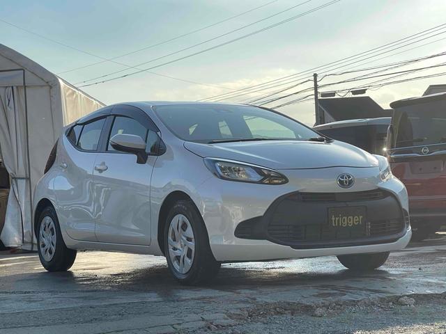 アクア Ｘ　全周囲カメラ　オートクルーズコントロール　レーンアシスト　衝突被害軽減システム　オートマチックハイビーム　ＬＥＤヘッドランプ　スマートキー　電動格納ミラー　１００Ｖ電源　ＣＶＴ　盗難防止システム（13枚目）