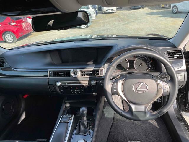 ＧＳ ＧＳ２５０　ＥＴＣ　クリアランスソナー　オートクルーズコントロール　バックカメラ　ナビ　ＴＶ　アルミホイール　ＨＩＤ　ＡＴ　スマートキー　電動格納ミラー　盗難防止システム　パワーシート　ＣＤ　ブルーレイ　ＵＳＢ（2枚目）