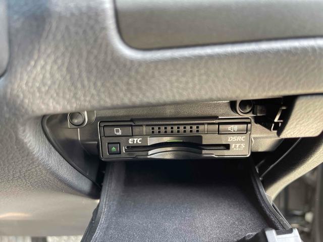 ＧＳ ＧＳ２５０　ＥＴＣ　クリアランスソナー　オートクルーズコントロール　バックカメラ　ナビ　ＴＶ　アルミホイール　ＨＩＤ　ＡＴ　スマートキー　電動格納ミラー　盗難防止システム　パワーシート　ＣＤ　ブルーレイ　ＵＳＢ（9枚目）