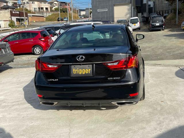 ＧＳ ＧＳ２５０　ＥＴＣ　クリアランスソナー　オートクルーズコントロール　バックカメラ　ナビ　ＴＶ　アルミホイール　ＨＩＤ　ＡＴ　スマートキー　電動格納ミラー　盗難防止システム　パワーシート　ＣＤ　ブルーレイ　ＵＳＢ（16枚目）