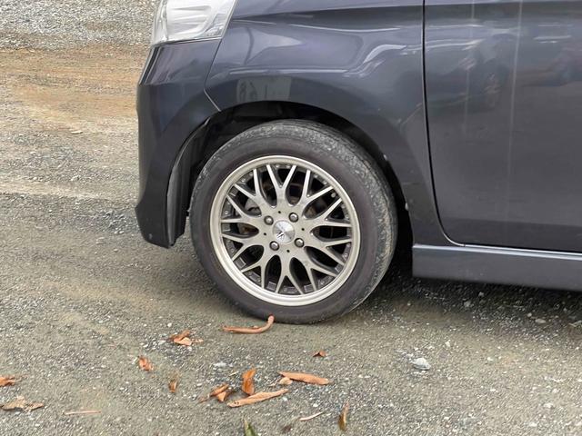 スペーシアカスタム ＴＳ　ドライブレコーダー　ＥＴＣ　両側電動スライドドア　ＴＶ　衝突被害軽減システム　オートライト　スマートキー　アイドリングストップ　ベンチシート　ＣＶＴ　ＣＤ　ＤＶＤ再生　ＵＳＢ　Ｂｌｕｅｔｏｏｔｈ（25枚目）