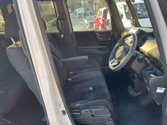 Ｎ－ＢＯＸカスタム Ｇ・Ｌホンダセンシング　バックカメラ　両側スライド・片側電動　ＴＶ　オートクルーズコントロール　レーンアシスト　衝突被害軽減システム　オートライト　スマートキー　アイドリングストップ　ベンチシート　ＣＶＴ　ＥＳＣ　ＣＤ（9枚目）