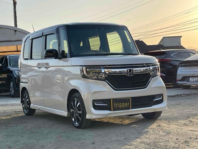 Ｎ－ＢＯＸカスタム Ｇ・Ｌホンダセンシング　バックカメラ　両側スライド・片側電動　ＴＶ　オートクルーズコントロール　レーンアシスト　衝突被害軽減システム　オートライト　スマートキー　アイドリングストップ　ベンチシート　ＣＶＴ　ＥＳＣ　ＣＤ（13枚目）