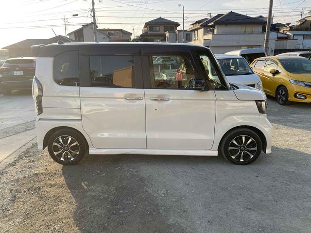 Ｎ－ＢＯＸカスタム Ｇ・Ｌホンダセンシング　バックカメラ　両側スライド・片側電動　ＴＶ　オートクルーズコントロール　レーンアシスト　衝突被害軽減システム　オートライト　スマートキー　アイドリングストップ　ベンチシート　ＣＶＴ　ＥＳＣ　ＣＤ（14枚目）