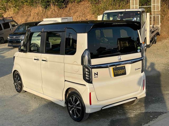 Ｎ－ＢＯＸカスタム Ｇ・Ｌホンダセンシング　バックカメラ　両側スライド・片側電動　ＴＶ　オートクルーズコントロール　レーンアシスト　衝突被害軽減システム　オートライト　スマートキー　アイドリングストップ　ベンチシート　ＣＶＴ　ＥＳＣ　ＣＤ（18枚目）