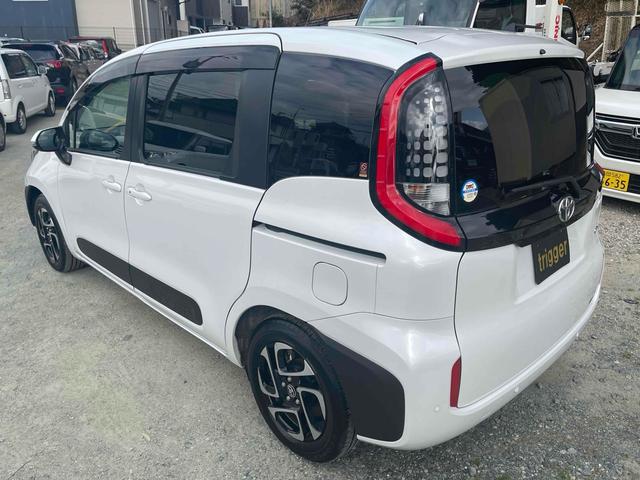 シエンタ ハイブリッドＺ　ＥＴＣ　全周囲カメラ　ナビ　ＴＶ　クリアランスソナー　オートクルーズコントロール　レーンアシスト　衝突被害軽減システム　両側電動スライドドア　オートマチックハイビーム　オートライト　ＬＥＤヘッドランプ（19枚目）