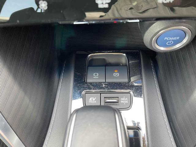 ハリアーハイブリッド Ｚ　ドライブレコーダー　全周囲カメラ　クリアランスソナー　オートクルーズコントロール　レーンアシスト　パワーシート　衝突被害軽減システム　ナビ　ＴＶ　オートマチックハイビーム　オートライト（9枚目）