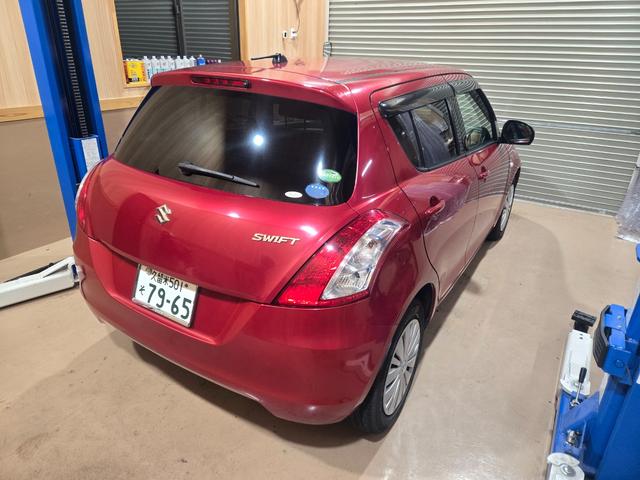 スイフト ＸＧ　スマートキー、ワンオーナー、プッシュスタート、禁煙車、ナビ、バックカメラ、電動格納ミラー、フォグランプ（4枚目）
