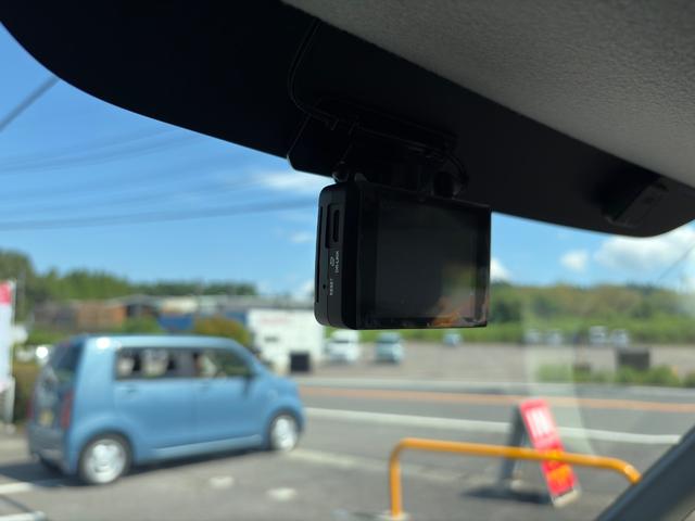 ソリオ ハイブリッドＭＸ　ＣＤＤＶＤ再生可　　横滑り防止機能　ドライブレコーダー　ＥＴＣ　運転席シートヒーター　片側電動スライドドア　ワンオーナー（23枚目）