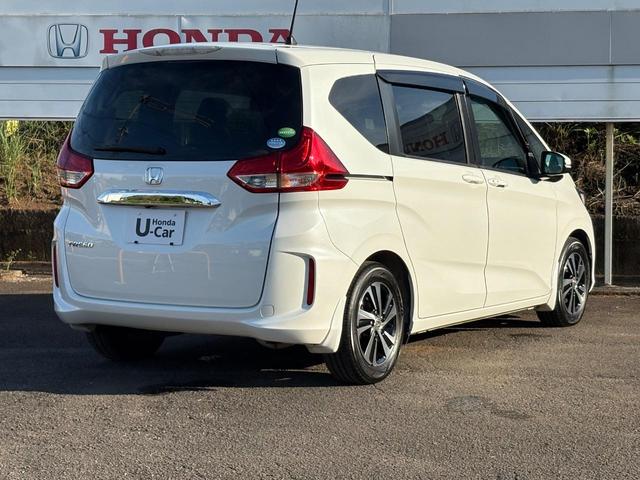 フリード Ｇ・ホンダセンシング　９インチナビ　弊社下取り車　ディーラーメンテナンス車両　ＥＴＣ　　純正ナビ　　オートエアコン　キーレス　Ｂｌｕｅｔｏｏｔｈ　　　　　追突軽減ブレーキ　車線逸脱抑制機能　リアカメラ　アルミホイール（8枚目）