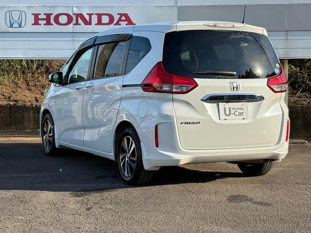 フリード Ｇ・ホンダセンシング　９インチナビ　弊社下取り車　ディーラーメンテナンス車両　ＥＴＣ　　純正ナビ　　オートエアコン　キーレス　Ｂｌｕｅｔｏｏｔｈ　　　　　追突軽減ブレーキ　車線逸脱抑制機能　リアカメラ　アルミホイール（10枚目）