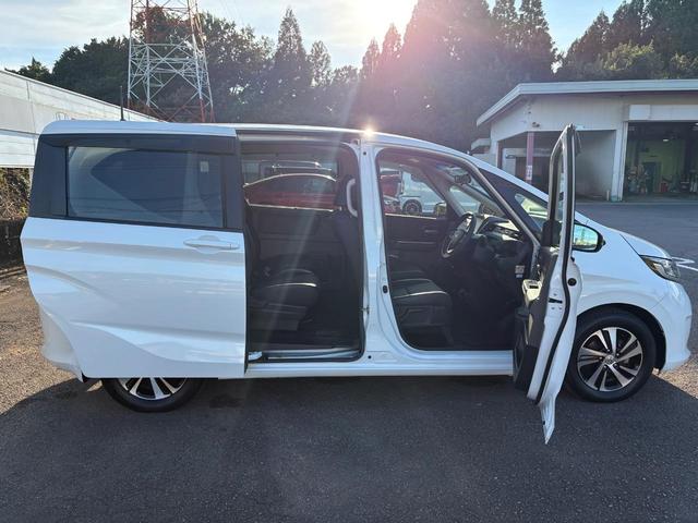 フリード Ｇ・ホンダセンシング　９インチナビ　弊社下取り車　ディーラーメンテナンス車両　ＥＴＣ　　純正ナビ　　オートエアコン　キーレス　Ｂｌｕｅｔｏｏｔｈ　　　　　追突軽減ブレーキ　車線逸脱抑制機能　リアカメラ　アルミホイール（31枚目）