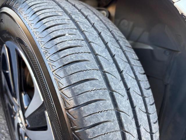 フリード Ｇ・ホンダセンシング　９インチナビ　弊社下取り車　ディーラーメンテナンス車両　ＥＴＣ　　純正ナビ　　オートエアコン　キーレス　Ｂｌｕｅｔｏｏｔｈ　　　　　追突軽減ブレーキ　車線逸脱抑制機能　リアカメラ　アルミホイール（41枚目）