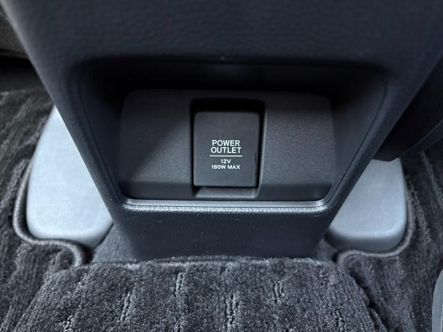 ＷＲ－Ｖ Ｚブラックスタイル　デモカー　Ｒカメラ　ＬＥＤヘッドランプ　盗難防止　衝突被害軽減　　ＵＳＢ　Ｂｌｕｅｔｏｏｔｈ　ＨＤＭＩ　ＡｐｐｌｅＣａｒＰｌａｙ　ＡｎｄｒｏｉｄＡｕｔｏ　ＥＴＣ　フロントフォグ　レーンキープアアシスト（24枚目）