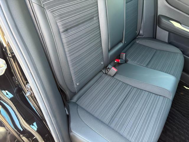 ＷＲ－Ｖ Ｚブラックスタイル　デモカー　Ｒカメラ　ＬＥＤヘッドランプ　盗難防止　衝突被害軽減　　ＵＳＢ　Ｂｌｕｅｔｏｏｔｈ　ＨＤＭＩ　ＡｐｐｌｅＣａｒＰｌａｙ　ＡｎｄｒｏｉｄＡｕｔｏ　ＥＴＣ　フロントフォグ　レーンキープアアシスト（30枚目）