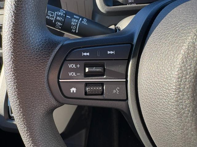 Ｎ－ＶＡＮ ｅ： ｅ：Ｌ４　デモカー　電気自動車　ＥＴＣ　急速充電ポート付き　８インチナビ　ＴＶＢｌｕｅｔｏｏｔｈ　追突軽減ブレーキ　車線逸脱抑制機能　リアカメラ　オートエアコン　キーレス　シートヒーター　Ｂカメラ（15枚目）