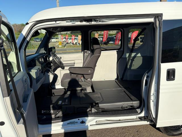 Ｎ－ＶＡＮ ｅ： ｅ：Ｌ４　デモカー　電気自動車　ＥＴＣ　急速充電ポート付き　８インチナビ　ＴＶＢｌｕｅｔｏｏｔｈ　追突軽減ブレーキ　車線逸脱抑制機能　リアカメラ　オートエアコン　キーレス　シートヒーター　Ｂカメラ（35枚目）