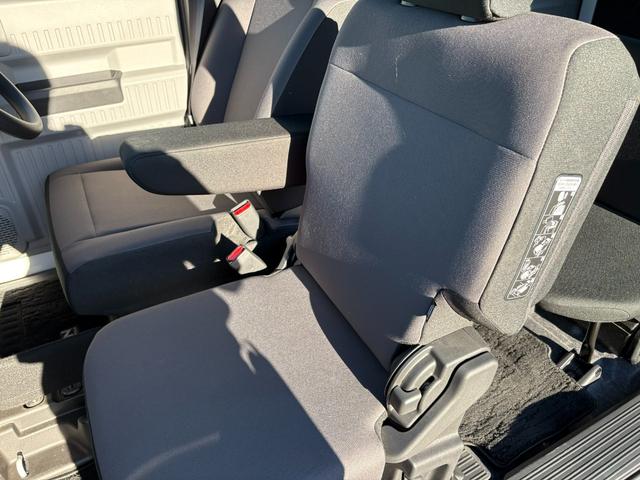 Ｎ－ＶＡＮ ｅ： ｅ：Ｌ４　デモカー　電気自動車　ＥＴＣ　急速充電ポート付き　８インチナビ　ＴＶＢｌｕｅｔｏｏｔｈ　追突軽減ブレーキ　車線逸脱抑制機能　リアカメラ　オートエアコン　キーレス　シートヒーター　Ｂカメラ（36枚目）