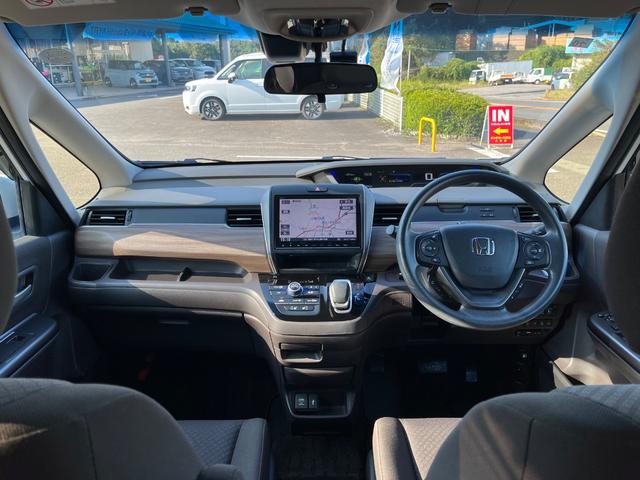 フリードハイブリッド ハイブリッド・Ｇホンダセンシング　ＬＥＤヘッドライト　弊社下取り車　ディーラーメン車両　ＥＴＣ　前後ドラレコ　純正ナビ　ＣＤ／ＤＶＤ再生可　ＴＶ　オートエアコン　Ｂｌｕｅｔｏｏｔｈ　追突軽減ブレーキ　車線逸脱抑制機能　リアカメラ（2枚目）