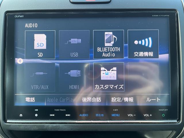 フリードハイブリッド ハイブリッド・Ｇホンダセンシング　ＬＥＤヘッドライト　弊社下取り車　ディーラーメン車両　ＥＴＣ　前後ドラレコ　純正ナビ　ＣＤ／ＤＶＤ再生可　ＴＶ　オートエアコン　Ｂｌｕｅｔｏｏｔｈ　追突軽減ブレーキ　車線逸脱抑制機能　リアカメラ（4枚目）