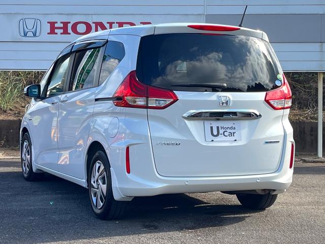 フリードハイブリッド ハイブリッド・Ｇホンダセンシング　ＬＥＤヘッドライト　弊社下取り車　ディーラーメン車両　ＥＴＣ　前後ドラレコ　純正ナビ　ＣＤ／ＤＶＤ再生可　ＴＶ　オートエアコン　Ｂｌｕｅｔｏｏｔｈ　追突軽減ブレーキ　車線逸脱抑制機能　リアカメラ（11枚目）
