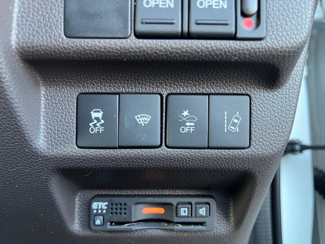 フリードハイブリッド ハイブリッド・Ｇホンダセンシング　ＬＥＤヘッドライト　弊社下取り車　ディーラーメン車両　ＥＴＣ　前後ドラレコ　純正ナビ　ＣＤ／ＤＶＤ再生可　ＴＶ　オートエアコン　Ｂｌｕｅｔｏｏｔｈ　追突軽減ブレーキ　車線逸脱抑制機能　リアカメラ（19枚目）