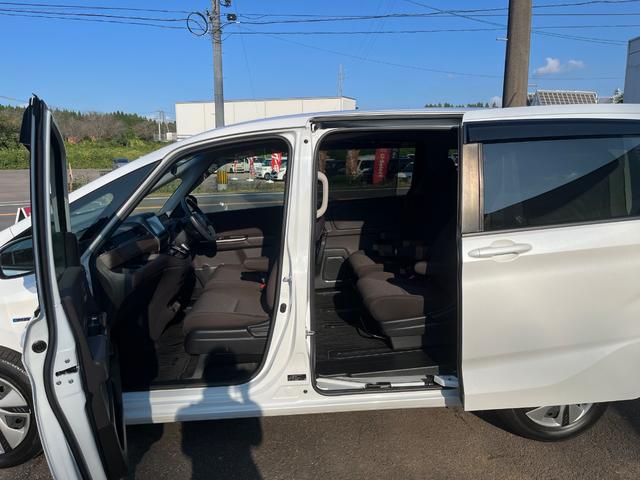 フリードハイブリッド ハイブリッド・Ｇホンダセンシング　ＬＥＤヘッドライト　弊社下取り車　ディーラーメン車両　ＥＴＣ　前後ドラレコ　純正ナビ　ＣＤ／ＤＶＤ再生可　ＴＶ　オートエアコン　Ｂｌｕｅｔｏｏｔｈ　追突軽減ブレーキ　車線逸脱抑制機能　リアカメラ（41枚目）