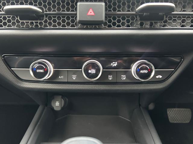 ���E�Ɨ��̃I�[�g�G�A�R���𑕔����Ă���܂��̂ŁA�^�]�ȂƏ���Ȃł��D�݂̉��x�ɐ؂�ւ����ł��܂��I