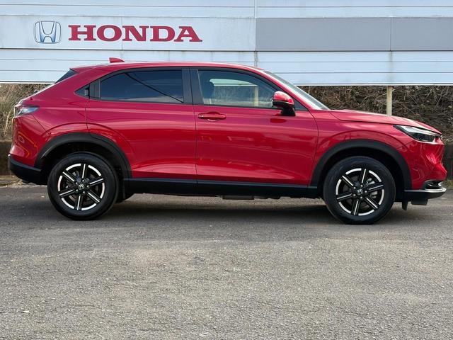 ヴェゼル ｅ：ＨＥＶ　Ｘ　ＣＤ再生　当社下取り車両　フォグライト　純正カーナビ　　キーレス　クルーズコントロール　Ｒカメラ　ＬＥＤヘッドライト　　オートハイビーム　禁煙車　ディーラー定期メンテナンス車両（8枚目）