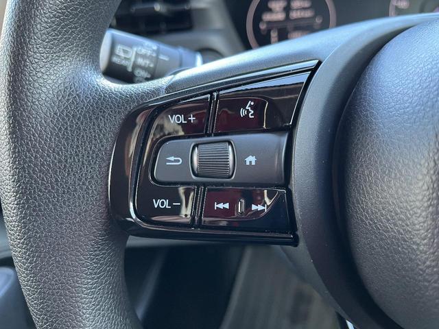 ヴェゼル ｅ：ＨＥＶ　Ｘ　ＣＤ再生　当社下取り車両　フォグライト　純正カーナビ　　キーレス　クルーズコントロール　Ｒカメラ　ＬＥＤヘッドライト　　オートハイビーム　禁煙車　ディーラー定期メンテナンス車両（15枚目）