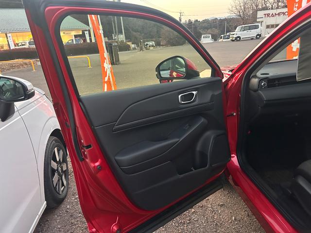 ヴェゼル ｅ：ＨＥＶ　Ｘ　ＣＤ再生　当社下取り車両　フォグライト　純正カーナビ　　キーレス　クルーズコントロール　Ｒカメラ　ＬＥＤヘッドライト　　オートハイビーム　禁煙車　ディーラー定期メンテナンス車両（38枚目）