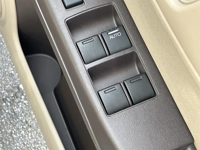 Ｎ－ＯＮＥ Ｇ・Ｌパッケージ　ＨＩＤヘッドライト　１４インチＡＷ　ナビ地デジＴＶ　バックカメラ　Ｂｌｕｅｔｏｏｔｈ　スマートキー　ＥＴＣ　プッシュスターター　電動格納ドアミラー　オートライト　オートエアコン　ベンチシート（16枚目）