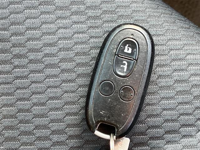 スペーシア Ｘリミテッド　両側電動スライドドア　ナビ地デジＴＶ　バックカメラ　Ｂｌｕｅｔｏｏｔｈ　スマートキー　ＥＴＣ　プッシュスターター　ＨＩＤヘッドライト　衝突軽減ブレーキ　アイドリングストップ　横滑り防止装置　１４ＡＷ（14枚目）