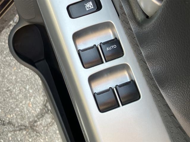 スペーシア Ｘリミテッド　両側電動スライドドア　ナビ地デジＴＶ　バックカメラ　Ｂｌｕｅｔｏｏｔｈ　スマートキー　ＥＴＣ　プッシュスターター　ＨＩＤヘッドライト　衝突軽減ブレーキ　アイドリングストップ　横滑り防止装置　１４ＡＷ（18枚目）