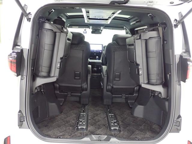 ヴェルファイア Ｚ　プレミア　革シート　サンルーフ　４ＷＤ　フルセグ　メモリーナビ　後席モニター　バックカメラ　衝突被害軽減システム　ＥＴＣ　ドラレコ　両側電動スライド　ＬＥＤヘッドランプ　乗車定員７人　３列シート（14枚目）