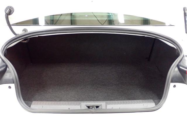 �傫���J���ĉו��̏o�����ꂪ���N���N