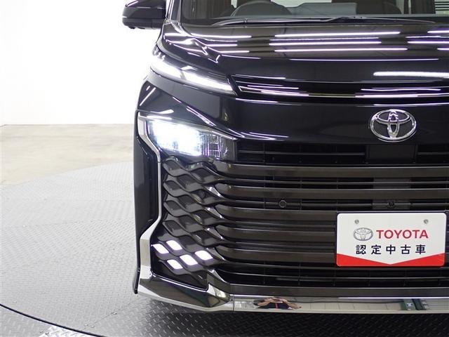 ヴォクシー Ｓ－Ｚ　フルセグ　メモリーナビ　ＤＶＤ再生　後席モニター　バックカメラ　衝突被害軽減システム　ＥＴＣ　ドラレコ　両側電動スライド　ＬＥＤヘッドランプ　乗車定員７人　３列シート　記録簿（9枚目）