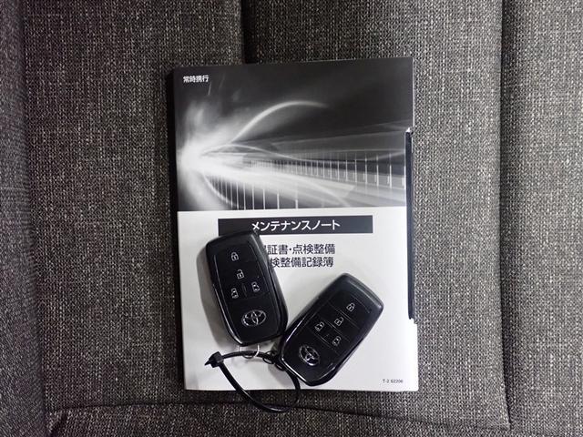 シエンタ ハイブリッドＺ　フルセグ　メモリーナビ　ミュージックプレイヤー接続可　バックカメラ　衝突被害軽減システム　ＥＴＣ　ドラレコ　両側電動スライド　ＬＥＤヘッドランプ　ウオークスルー　乗車定員７人　３列シート　記録簿（40枚目）