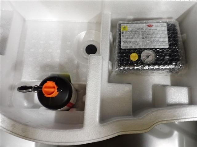 ヤリスクロス ハイブリッドＺ　フルセグ　メモリーナビ　バックカメラ　衝突被害軽減システム　ＥＴＣ　ＬＥＤヘッドランプ　記録簿（8枚目）