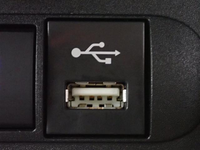 ヤリスクロス ハイブリッドＺ　フルセグ　メモリーナビ　バックカメラ　衝突被害軽減システム　ＥＴＣ　ＬＥＤヘッドランプ　記録簿（35枚目）