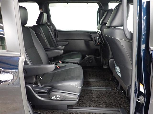 ノア ハイブリッドSi ダブルバイビー フルセグ メモリーナビ DVD再生 後席モニター バックカメラ 衝突被害軽減システム ETC ドラレコ 両側電動スライド LEDヘッドランプ 乗車定員7人 3列シート 記録簿(16枚目)