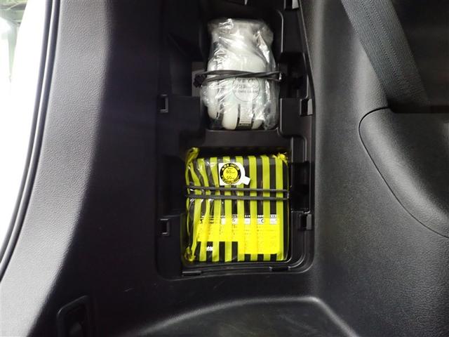 ノア ハイブリッドＸ　フルセグ　メモリーナビ　ＤＶＤ再生　バックカメラ　ＥＴＣ　両側電動スライド　ＬＥＤヘッドランプ　乗車定員７人　３列シート　記録簿（7枚目）