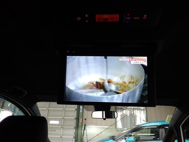 ノア Ｓｉ　ダブルバイビー　フルセグ　メモリーナビ　ＤＶＤ再生　後席モニター　バックカメラ　衝突被害軽減システム　ＥＴＣ　両側電動スライド　ＬＥＤヘッドランプ　ウオークスルー　乗車定員７人　３列シート　記録簿（29枚目）